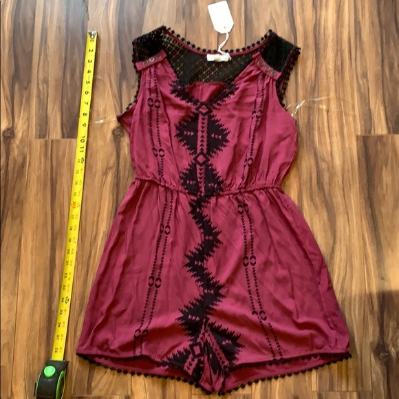 Coco + Jameson Other - Coco + Jameson Romper sz M